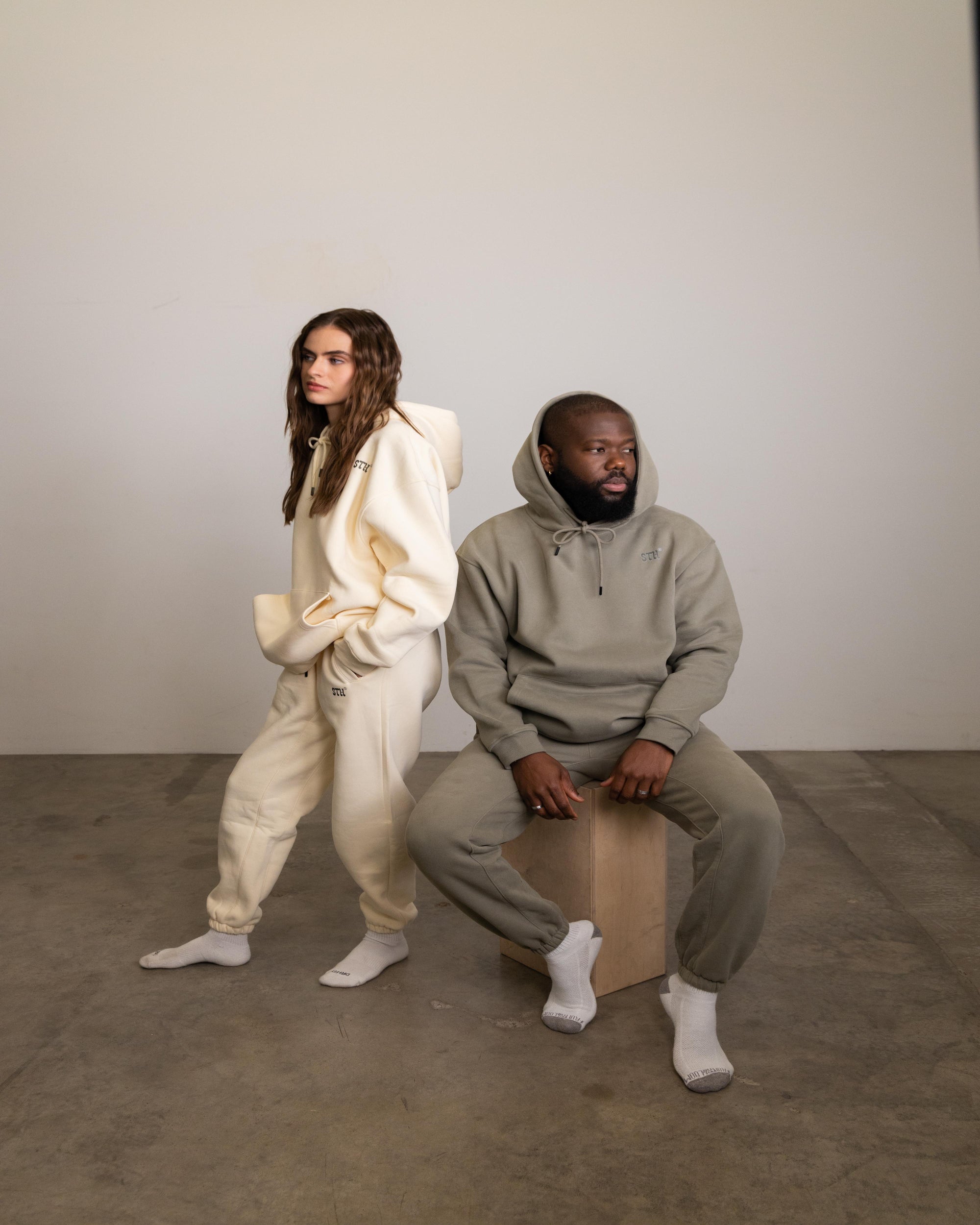 STH fleece hoodie (cream)