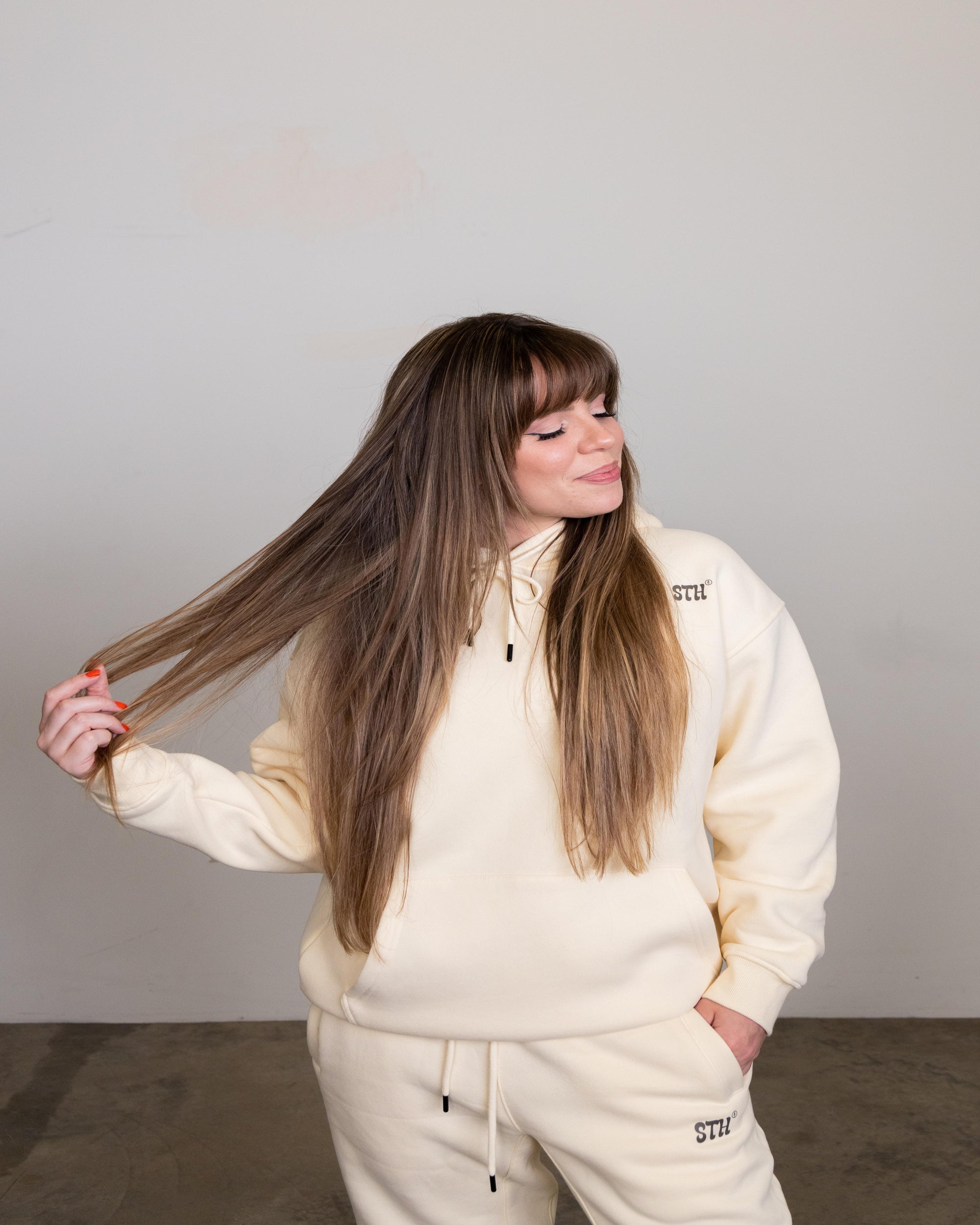 STH fleece hoodie (cream)